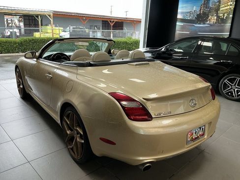 Used 2006 Lexus SC 430 Convertible w/ Preferred Accessory Pkg RWD image 25