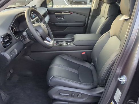 New 2025 Honda Pilot EX-L image 14