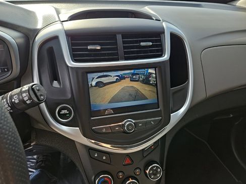 Used 2020 Chevrolet Sonic LT image 29