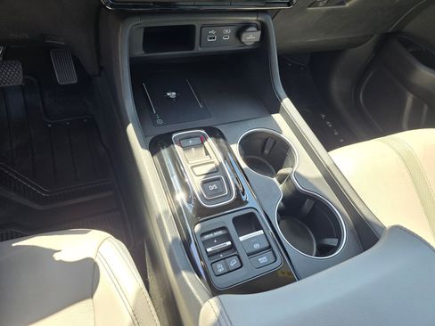 Used 2023 Honda Pilot Touring image 23