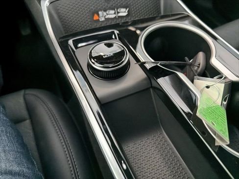 New 2026 Chevrolet Equinox LT image 37