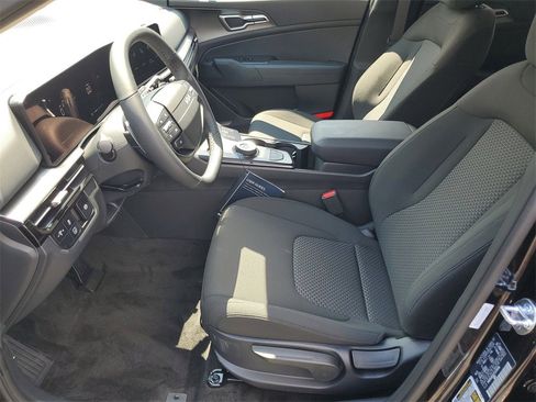 New 2026 Kia Sportage LX image 5