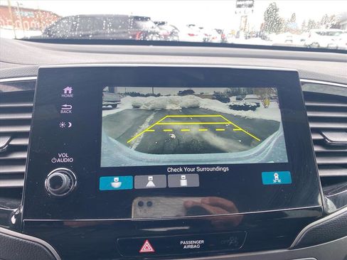 Used 2022 Honda Pilot Sport image 11