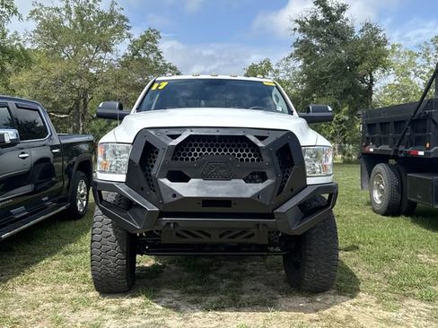 Used 2017 RAM 3500 SLT AWD/4WD image 3