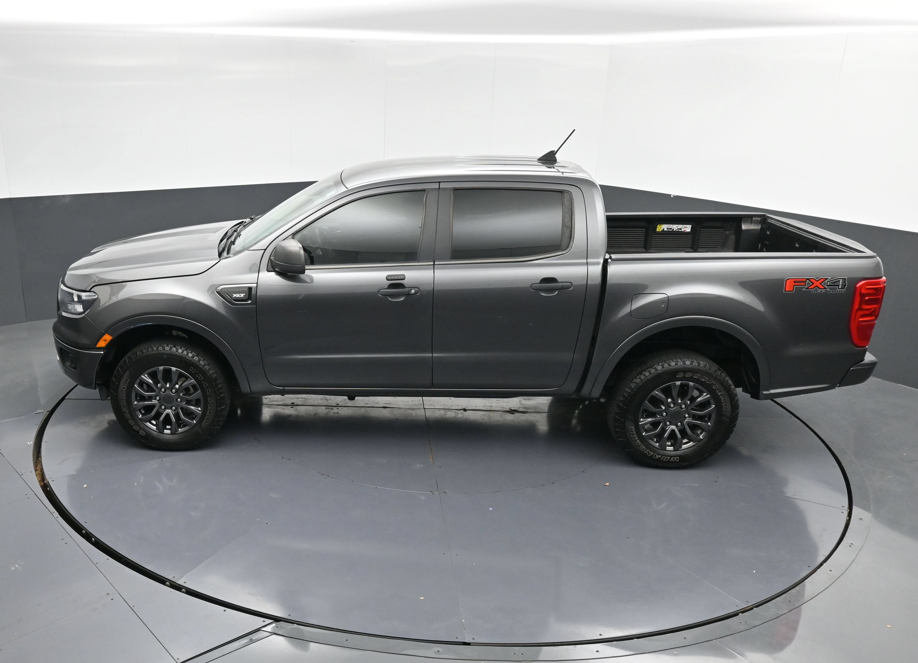 Used 2020 Ford Ranger XLT w/ Equipment Group 302A Luxury AWD/4WD image 35