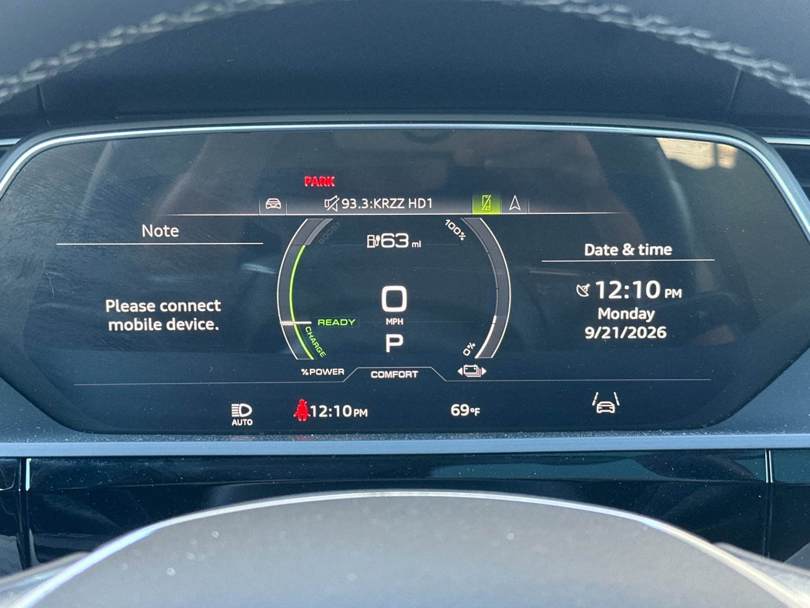 Used 2023 Audi e-tron Chronos AWD/4WD image 25