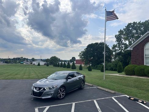 Used 2016 Nissan Maxima 3.5 SV FWD image 1