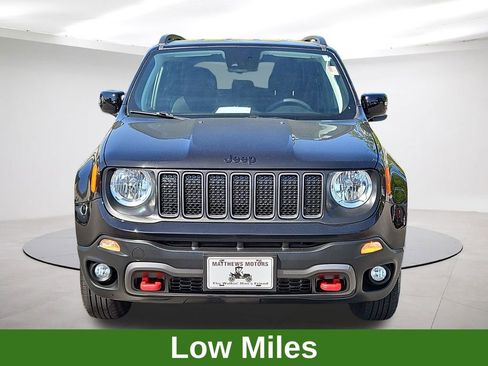Used 2023 Jeep Renegade Trailhawk AWD/4WD image 2