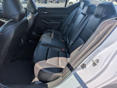 Used 2025 Nissan Altima 2.5 SR w/ SR Premium Package image 30