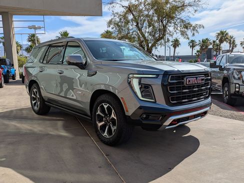 Certified 2025 GMC Yukon AT4 Ultimate AWD/4WD image 8