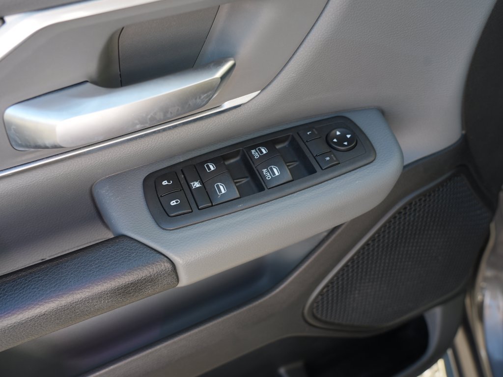 Used 2019 RAM 1500 Big Horn AWD/4WD image 16