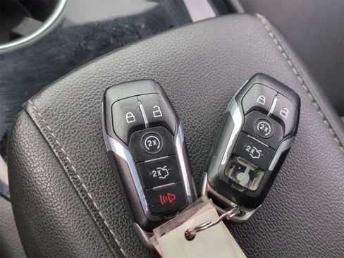 Used 2013 Ford Fusion Titanium image 33