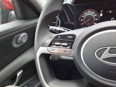 Used 2024 Hyundai Elantra SEL FWD image 22