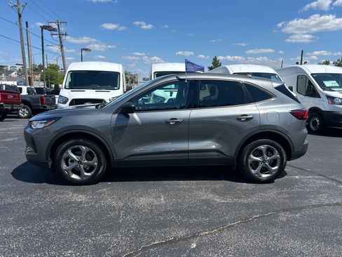 Certified 2026 Ford Escape ST-Line AWD/4WD image 4