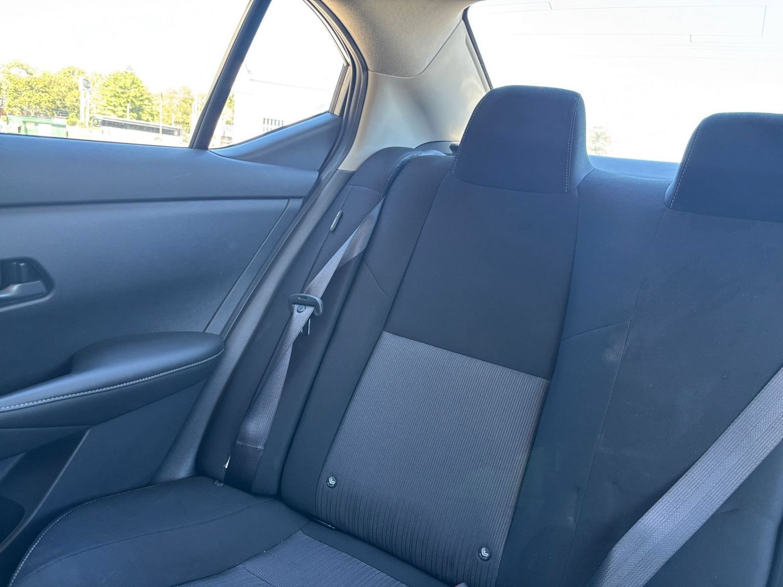 Used 2025 Nissan Sentra SV FWD image 36