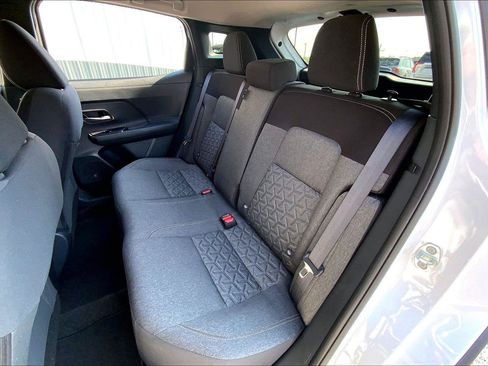 Used 2025 Nissan Kicks SV FWD image 23