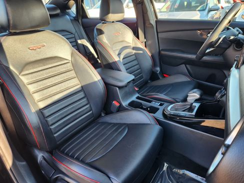 Used 2022 Kia Forte GT w/ GT2 Package image 15