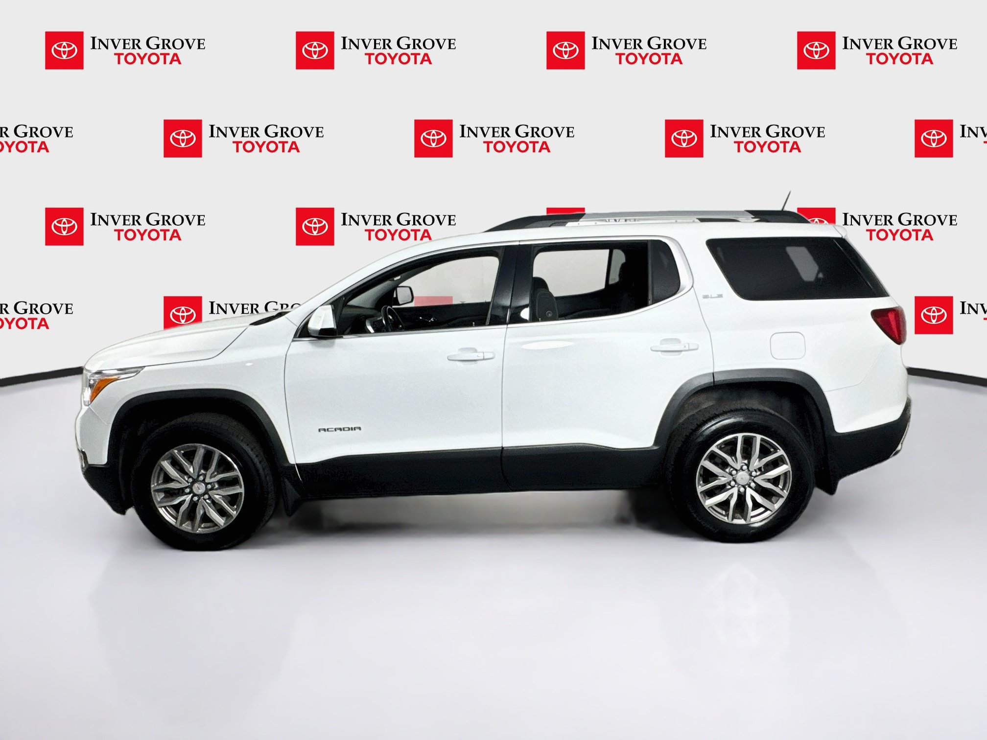 Used 2019 GMC Acadia SLE AWD/4WD image 8