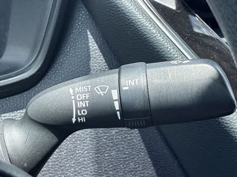 Used 2022 Toyota Corolla LE FWD image 26