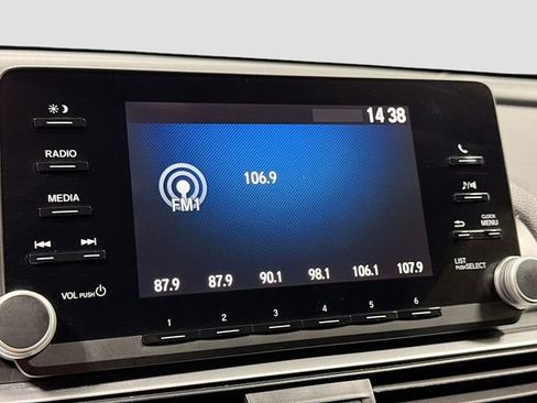 Used 2018 Honda Accord LX image 16