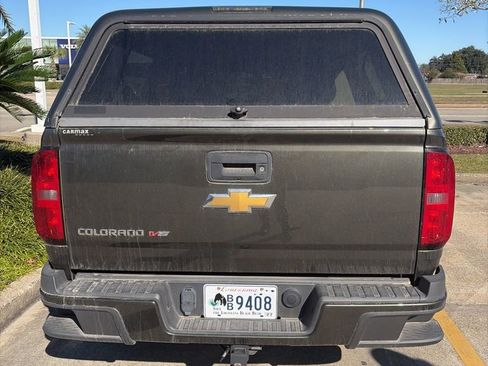 Used 2018 Chevrolet Colorado W/T w/ WT Convenience Package image 8