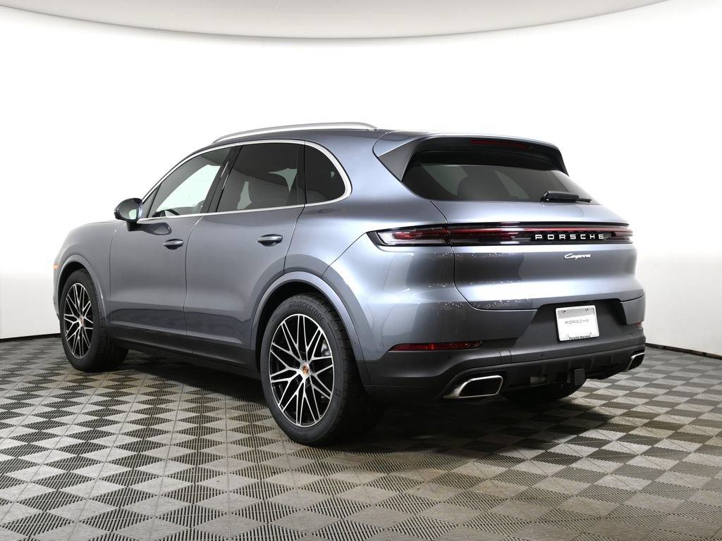 Used 2026 Porsche Cayenne AWD/4WD image 3