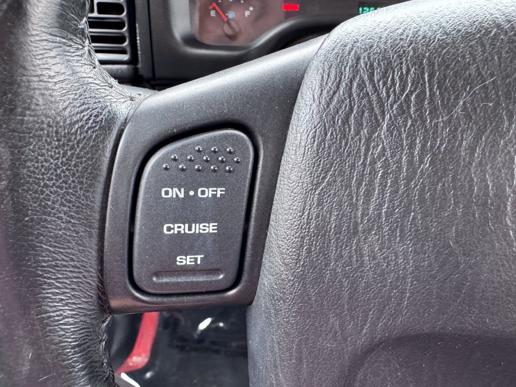 Used 2005 Jeep Wrangler Unlimited w/ Premium Audio Group AWD/4WD image 22