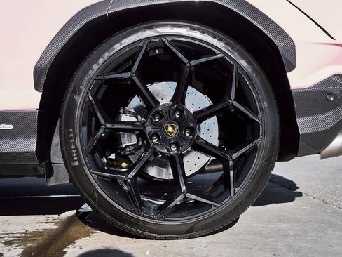 Used 2024 Lamborghini Urus Performante image 27