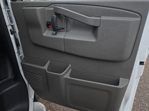 Used 2024 GMC Savana 2500 Work Van w/ Driver Convenience Package image 25
