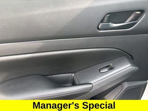 Used 2024 Nissan Altima 2.5 SV image 29