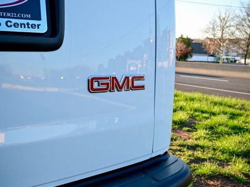 Used 2024 GMC Savana 2500 w/ Driver Convenience Package image 36
