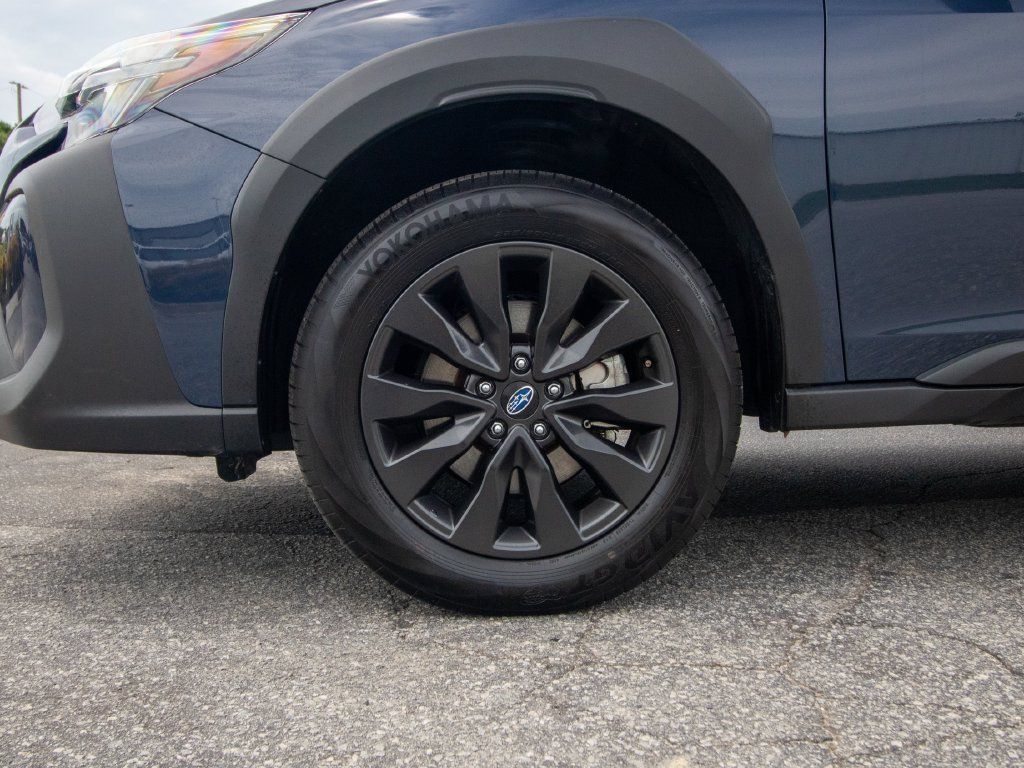 Used 2025 Subaru Outback Onyx Edition AWD/4WD image 5