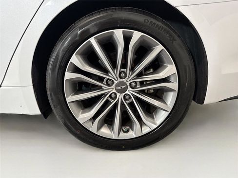 Used 2017 Genesis G80 3.8 w/ Option Group 03 RWD image 32