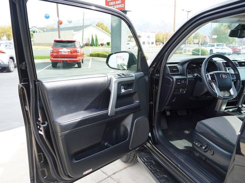 Used 2024 Toyota 4Runner SR5 image 17