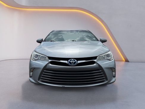 Used 2017 Toyota Camry LE FWD image 8