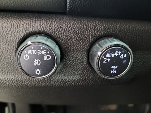 Used 2022 GMC Canyon Denali image 51