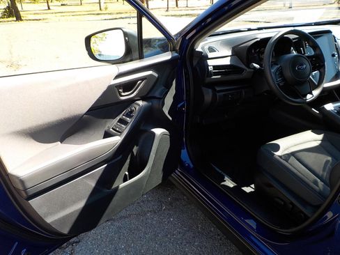 Used 2024 Subaru Crosstrek 2.0i Premium image 12