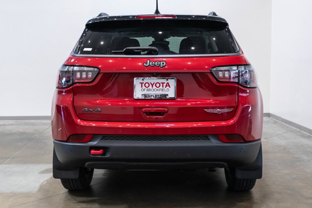 Used 2021 Jeep Compass Trailhawk w/ Convenience Group AWD/4WD image 9