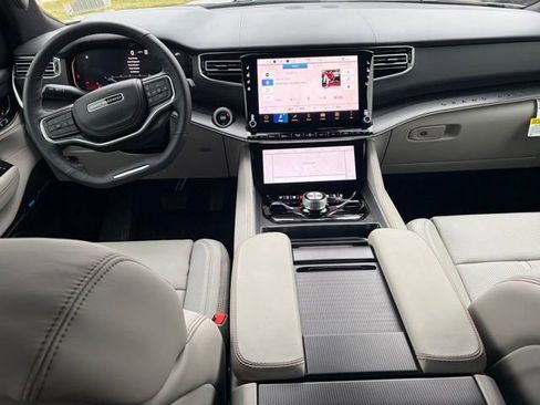 New 2026 Jeep Grand Wagoneer Summit AWD/4WD image 34