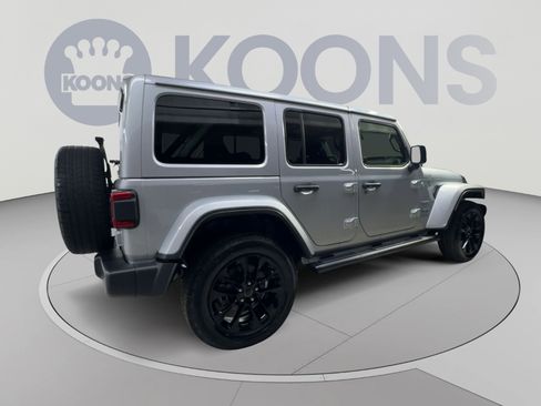 Used 2024 Jeep Wrangler Unlimited Sahara AWD/4WD image 15