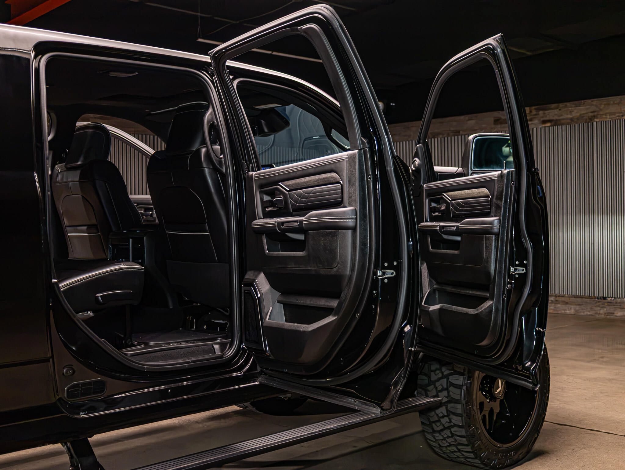 Used 2026 RAM 2500 Limited AWD/4WD image 33