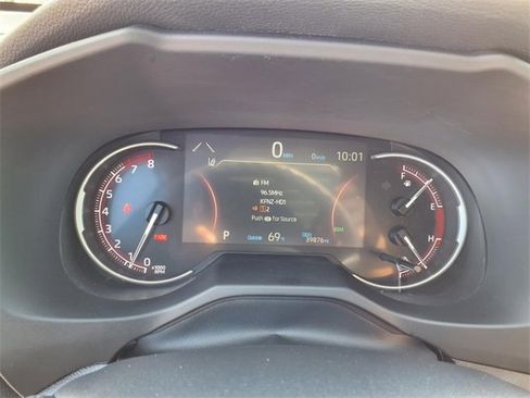 Used 2024 Toyota RAV4 XLE image 63