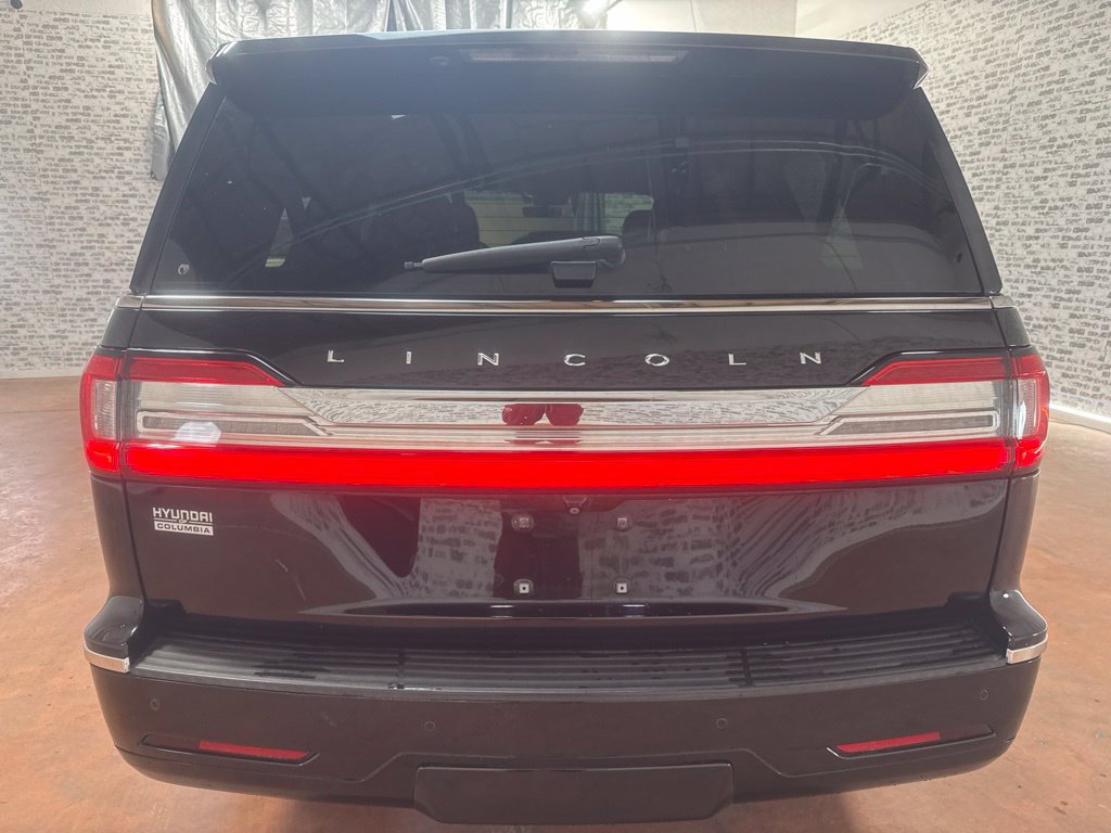 Used 2019 Lincoln Navigator L Reserve w/ Cargo Package AWD/4WD image 6