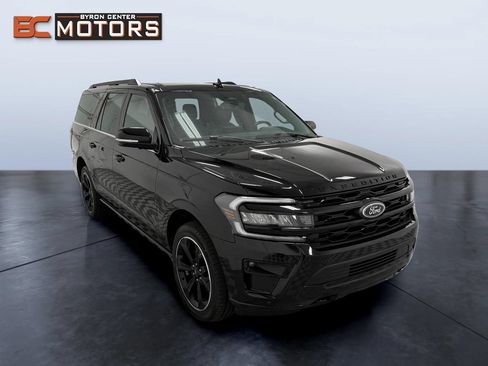 Used 2022 Ford Expedition Max Limited AWD/4WD image 7