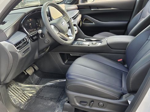 Used 2026 INFINITI QX60 Sport w/ Dark Cargo Package AWD/4WD image 16