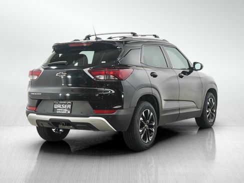 Used 2022 Chevrolet TrailBlazer LT w/ Convenience Package FWD image 5