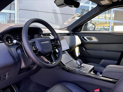 New 2026 Land Rover Range Rover Velar Dynamic SE image 6