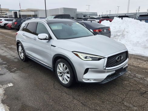 Used 2019 INFINITI QX50 Essential w/ Premium Heat Package image 7