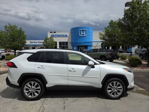 Used 2023 Toyota RAV4 XLE Premium AWD/4WD image 4