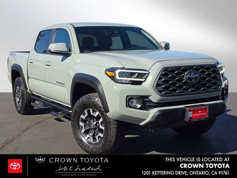 Used 2022 Toyota Tacoma TRD Off-Road image 1